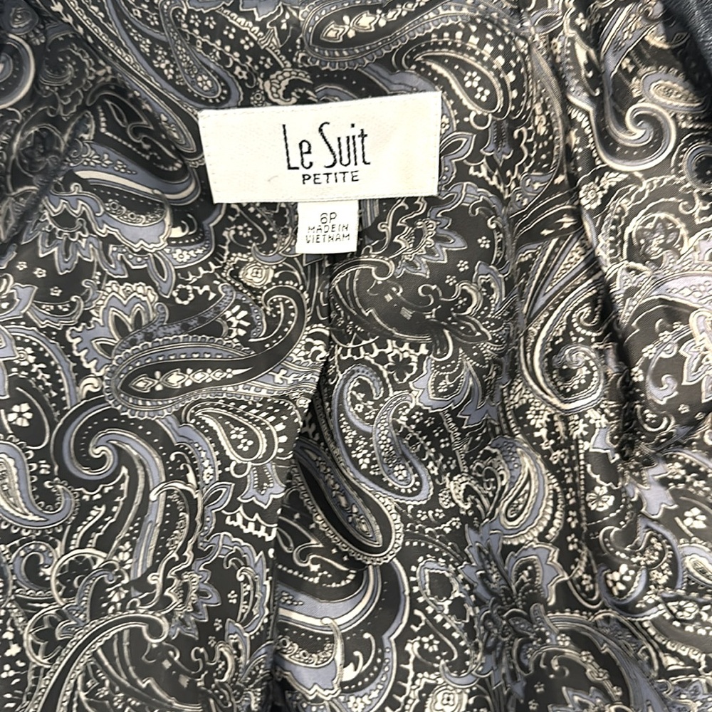 Le Suit Blue Suit - Picture 6 of 7
